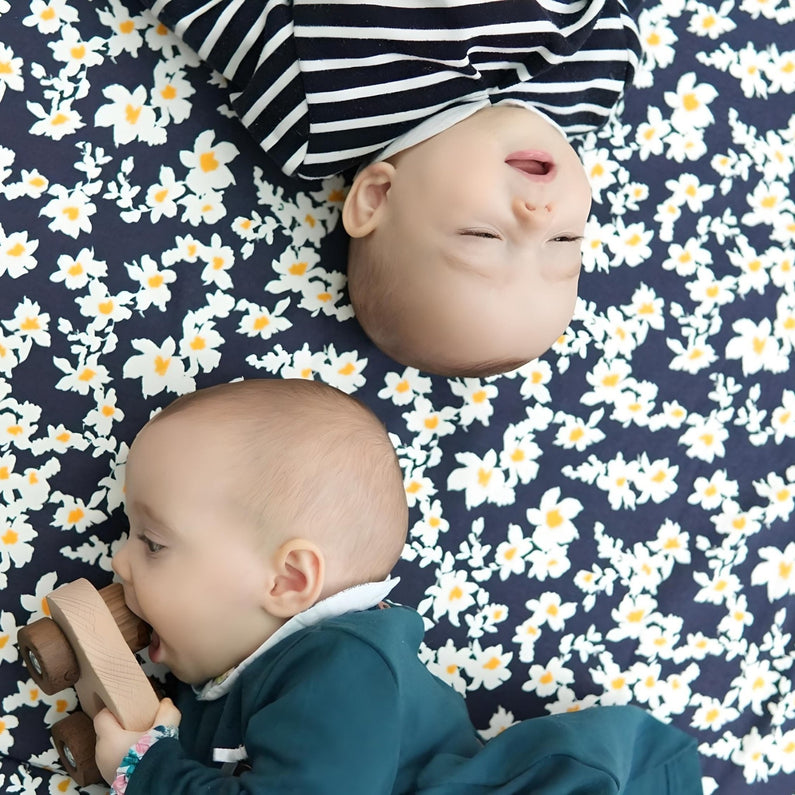 Montessori Baby Spieldecke - Bequem und sicher - Große Spieldecke - Monti Family