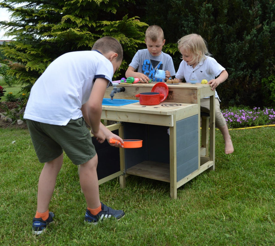 Mudkitchen - Förderung der Sinneswahrnehmung - Monti Family