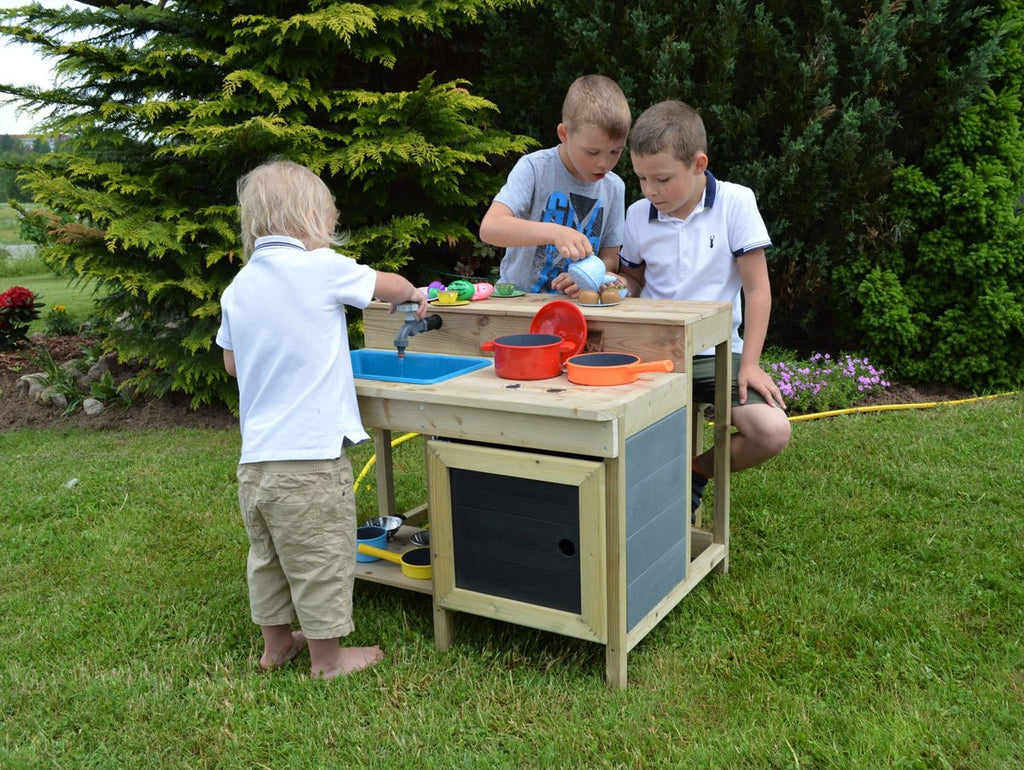 Mudkitchen - Förderung der Sinneswahrnehmung - Monti Family