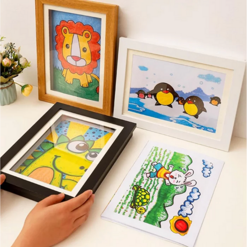 Frame for children's drawings - Store and display +100 drawings - A4 size