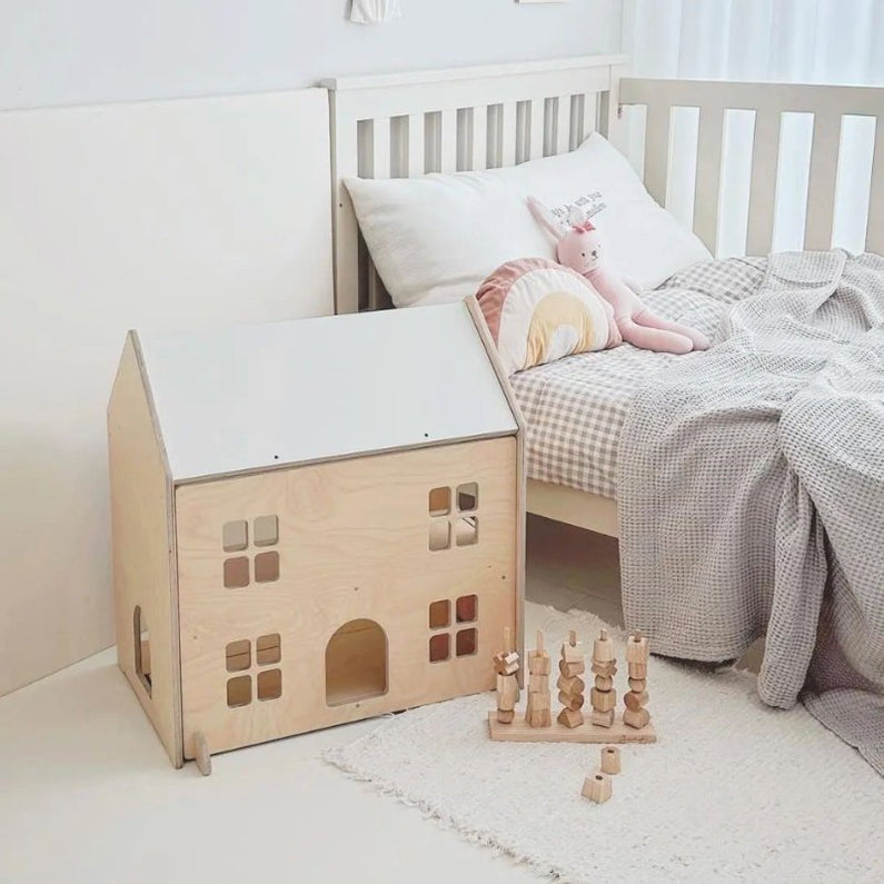 Multifunctional Dollhouse - Monti Family