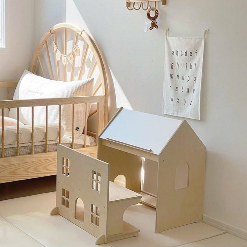 Multifunctional Dollhouse - Monti Family