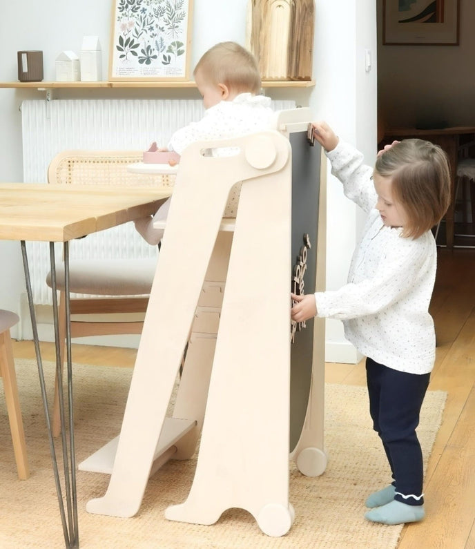 Torre de observación multifunción plegable Montessori con tobogán de pizarra - Monti Family